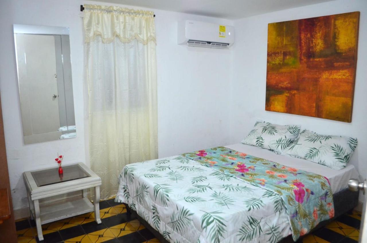 Casa Hostal Kristalu Cartagena Exterior photo